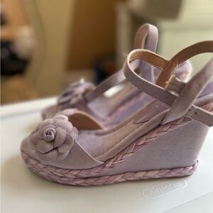 Chic Lilac Wedge Sandals, 8.5